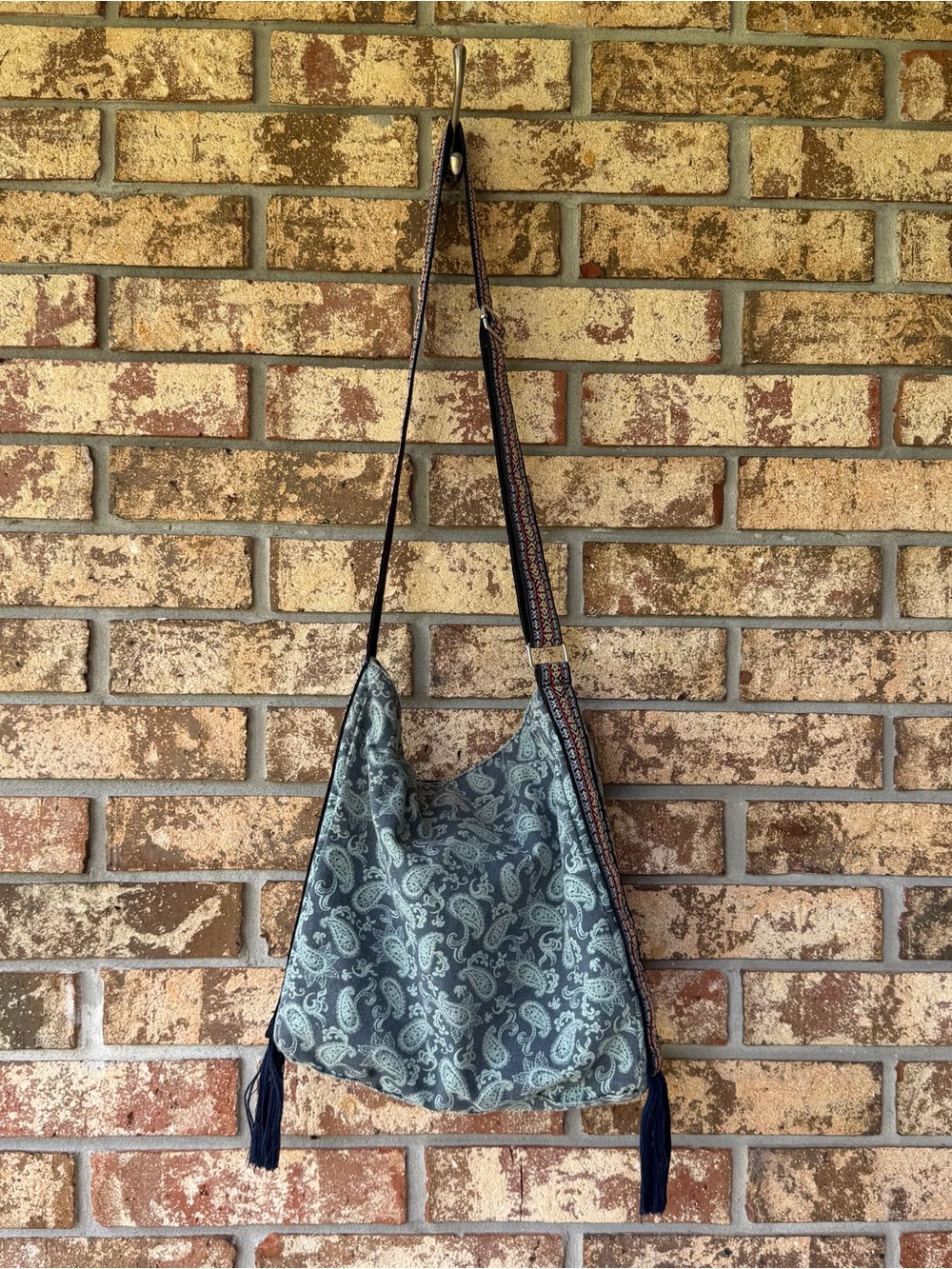 Boho Hippie Crossbody Bag Adjustable Strap Paisley Embroidered Pre-Owned